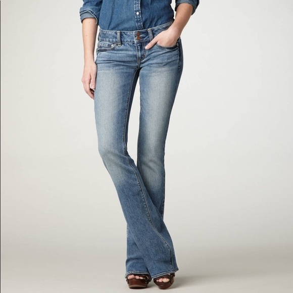 Women/'s American Eagle Outfitters AE Hipster Flare Jeans Size 4 SHORT